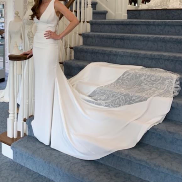 AQUILA by PRONOVIAS 2020 CRUISE COLLECTION
